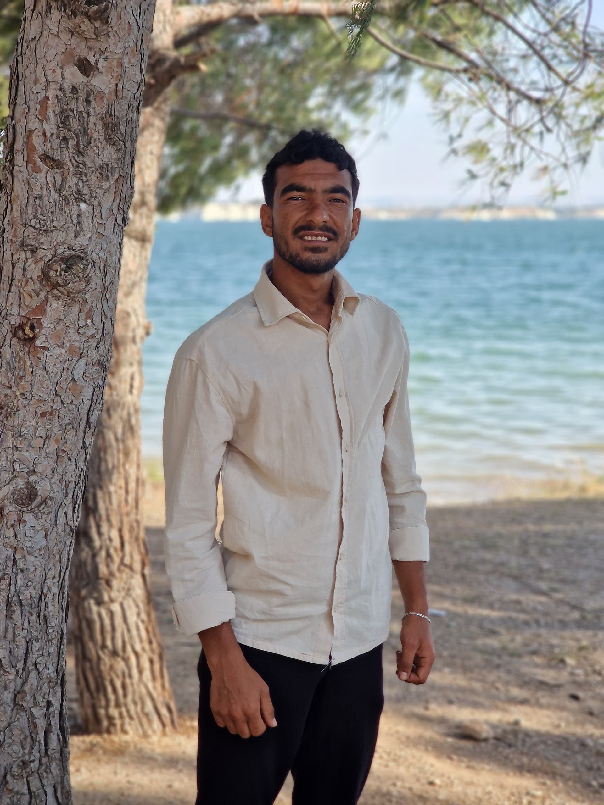 حازم الحجي يوسف